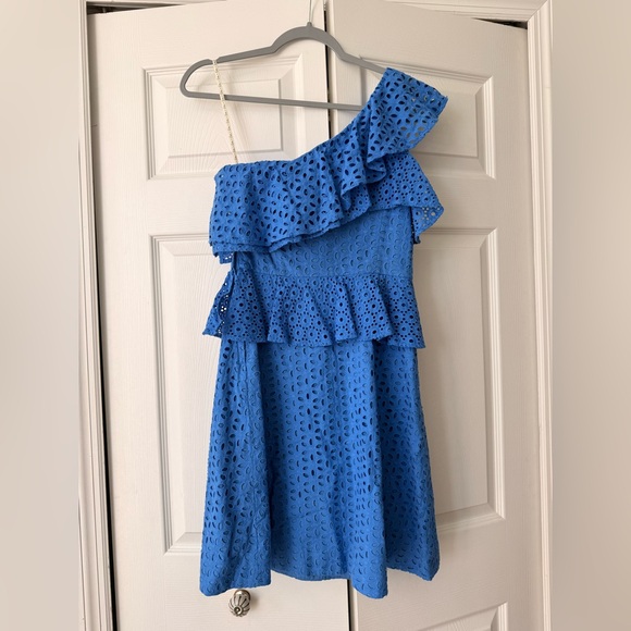 Lilly Pulitzer Josey blue Eyelet One-Shoulder Dress size 2 - Picture 8 of 8
